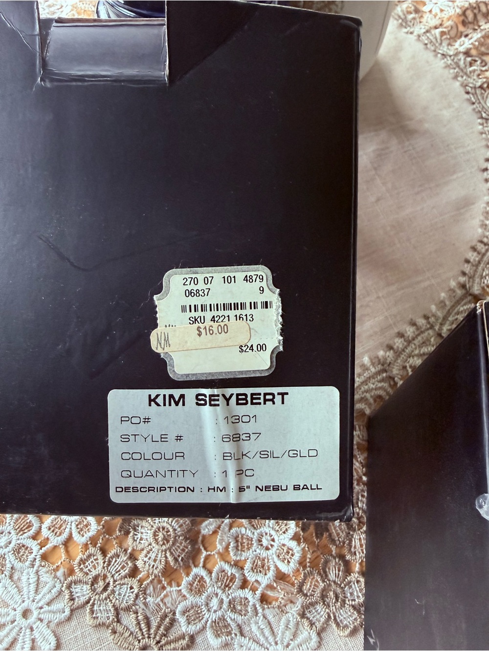 Kim Seybert Black Brand Care Card - Picture 4 of 4